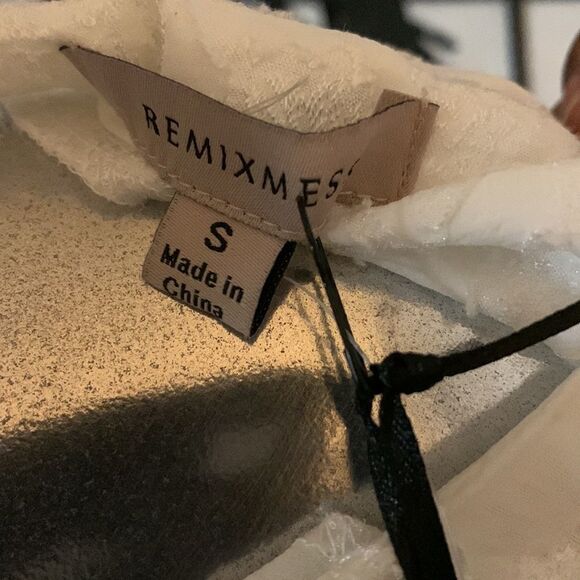 Remixmess white blouse size Small - Picture 7 of 7